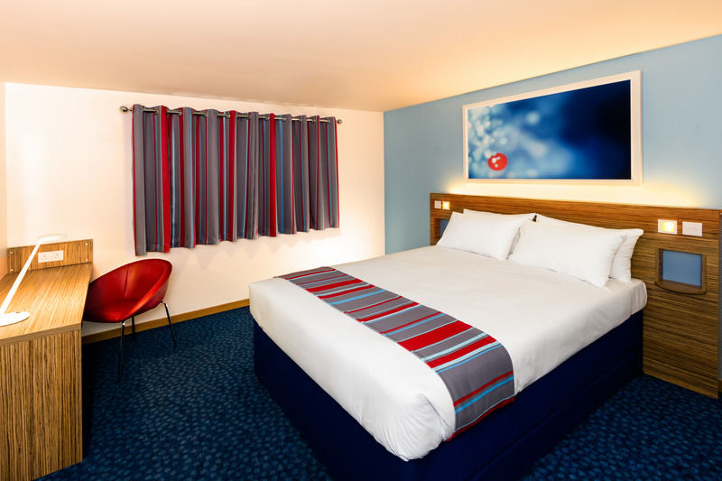 Travelodge Leeds Central ภายนอก รูปภาพ