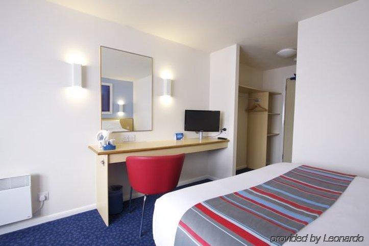 Travelodge Leeds Central ภายนอก รูปภาพ